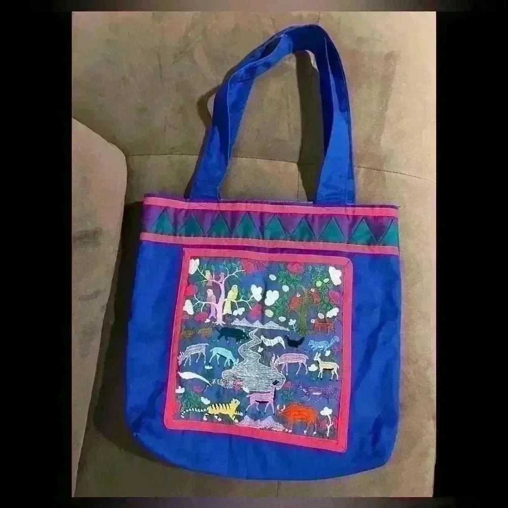 Quilted Blue Tote Bag with Animal‎ Embroidery Boho Anthropologie Style - Picture 2 of 8